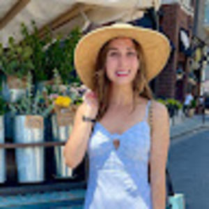 Meet your Posher, Elizabeth